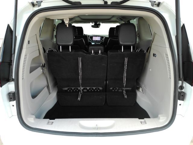 2023 Chrysler Pacifica Limited Plano TX