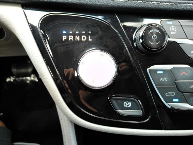 2023 Chrysler Pacifica Limited Plano TX