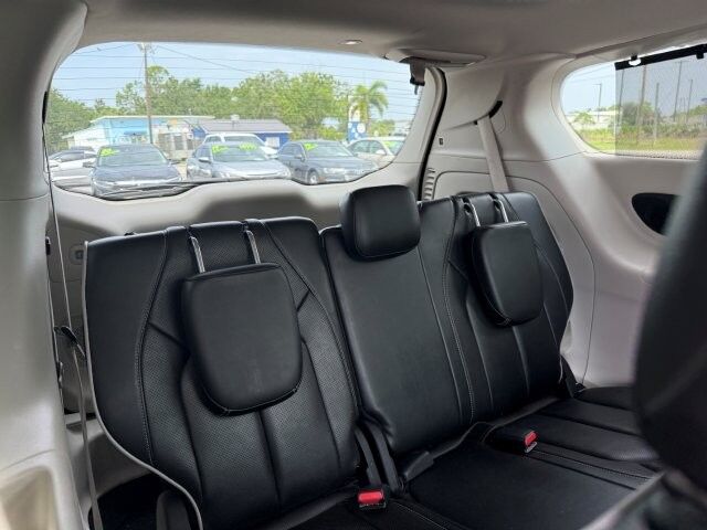 2023 Chrysler Pacifica Limited Punta Gorda FL
