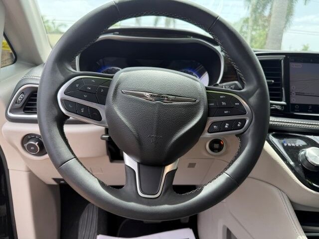 2023 Chrysler Pacifica Limited Punta Gorda FL