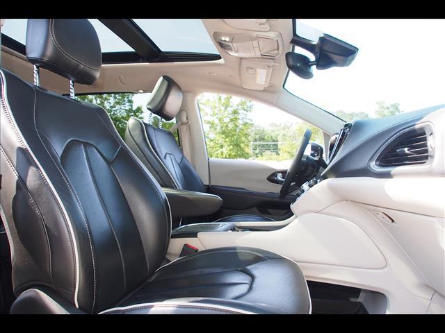 2023 Chrysler Pacifica Limited Raleigh NC