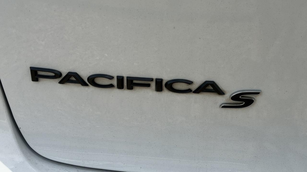 2023 Chrysler Pacifica Limited New Braunfels TX