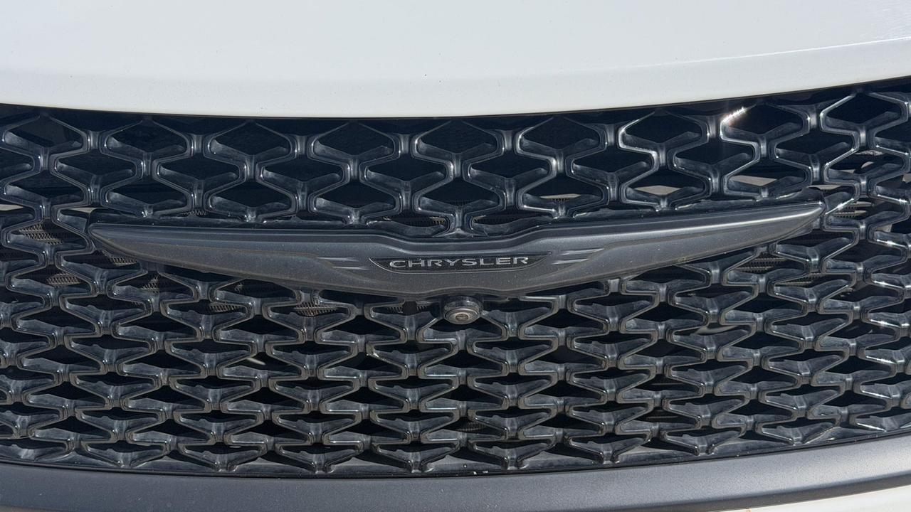 2023 Chrysler Pacifica Limited New Braunfels TX