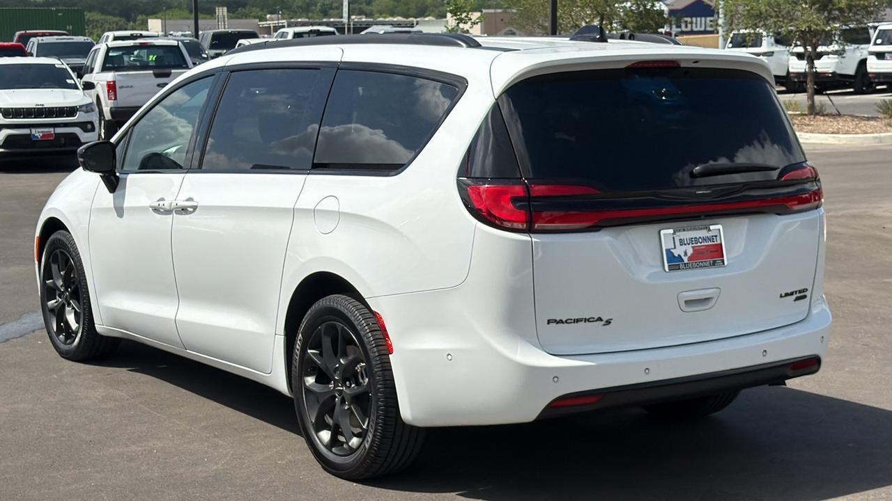 2023 Chrysler Pacifica Limited New Braunfels TX