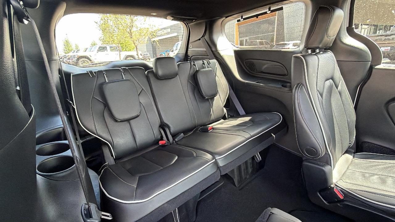 2023 Chrysler Pacifica Limited New Braunfels TX