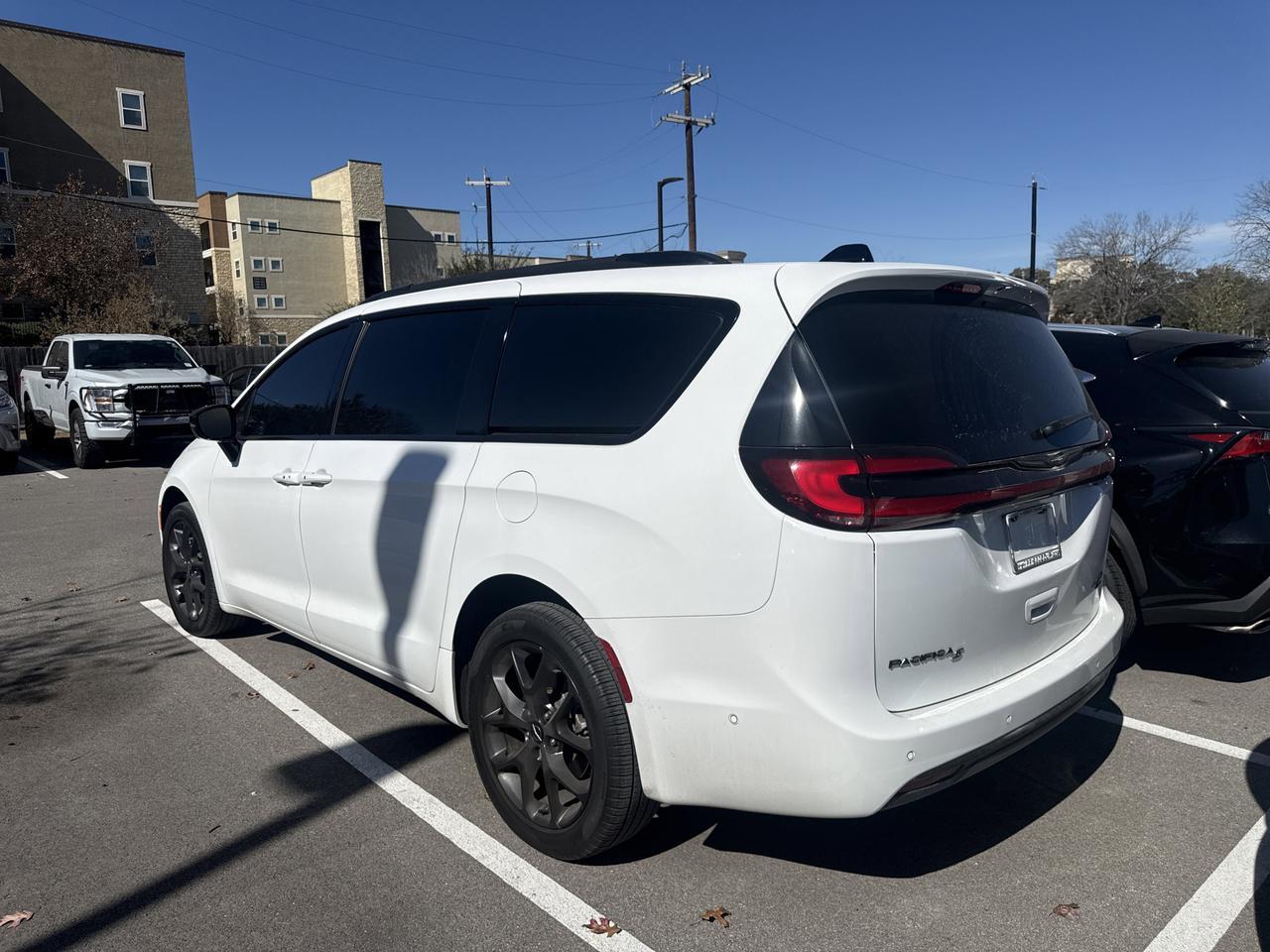 2023 Chrysler Pacifica Limited