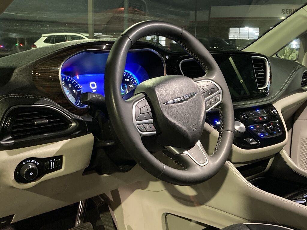 2023 Chrysler Pacifica Limited San Antonio TX