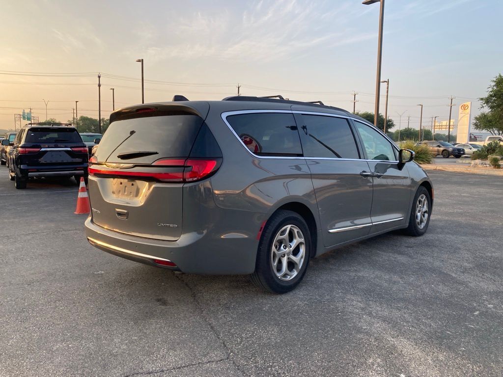 2023 Chrysler Pacifica Limited San Antonio TX