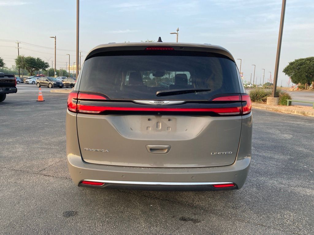 2023 Chrysler Pacifica Limited San Antonio TX