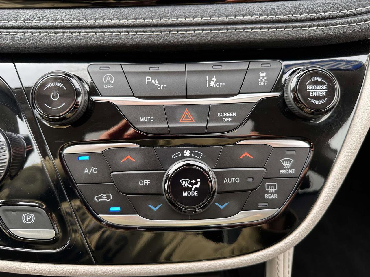 2023 Chrysler Pacifica Limited San Clemente CA