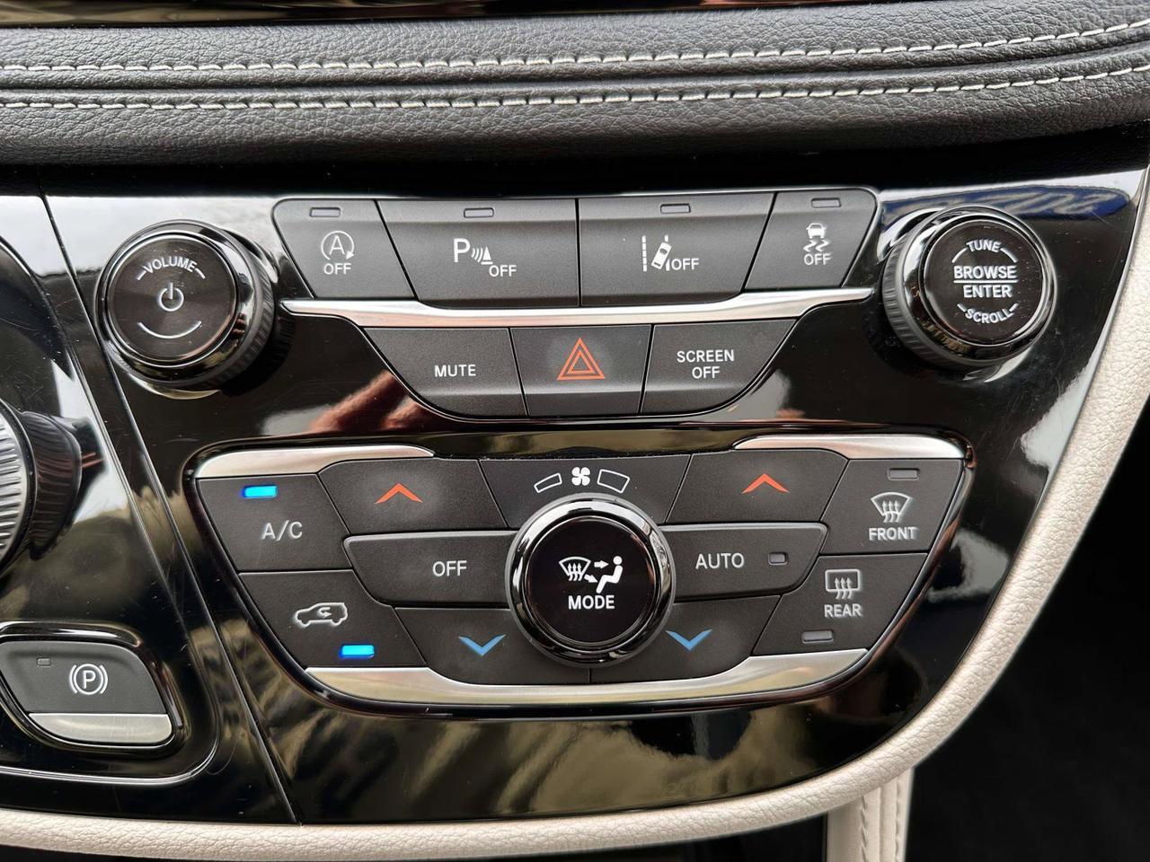 2023 Chrysler Pacifica Limited San Clemente CA