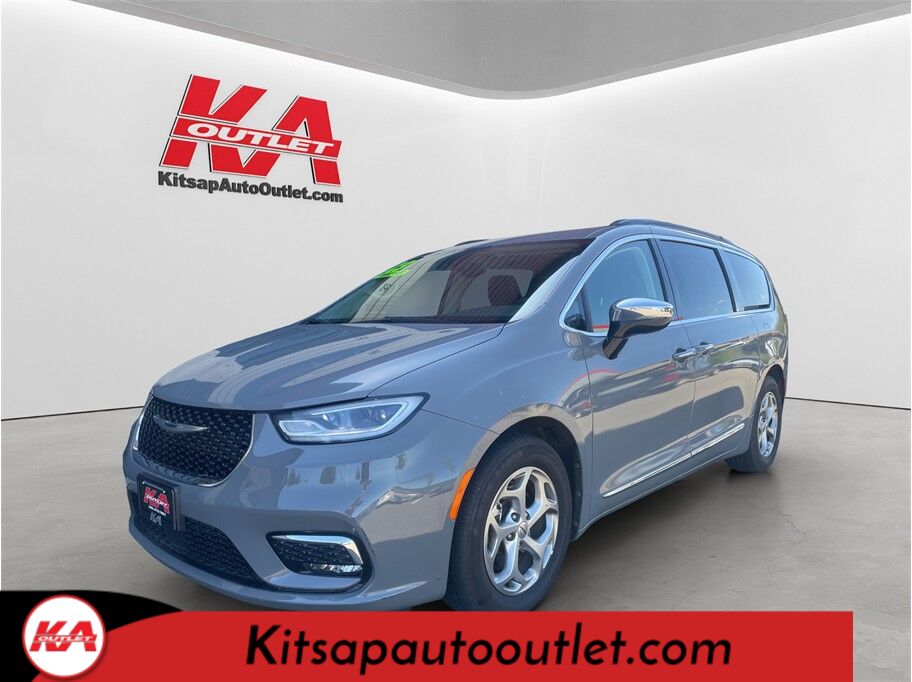 2023 Chrysler Pacifica Limited Van 4D