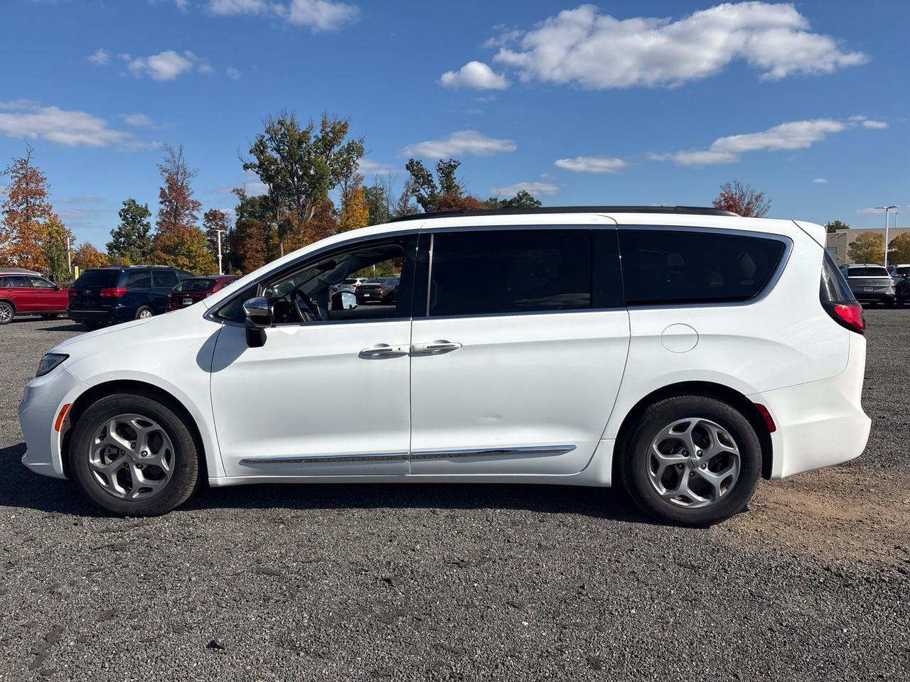 2023 Chrysler Pacifica Limited Chantilly VA
