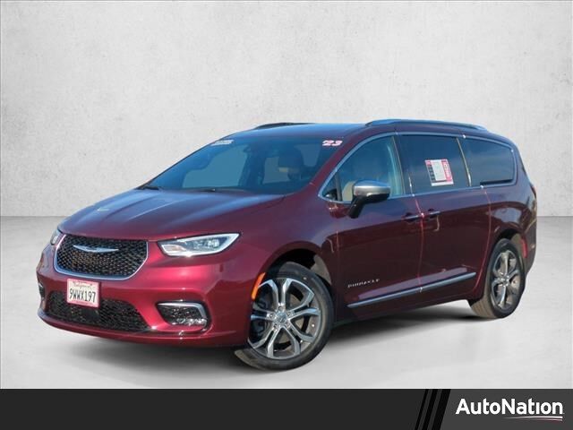2023 Chrysler Pacifica Pinnacle