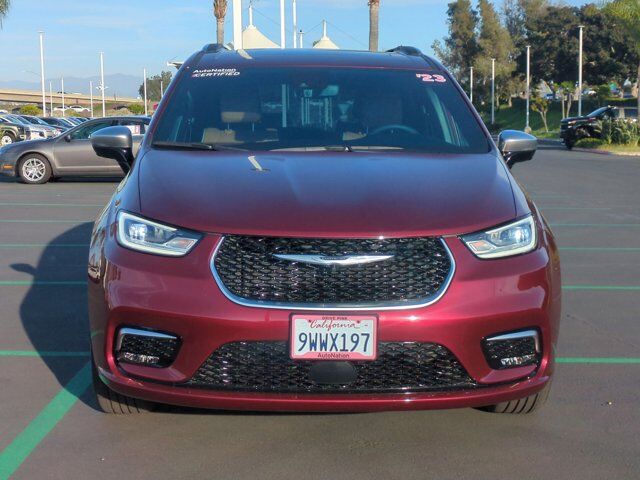 2023 Chrysler Pacifica Pinnacle