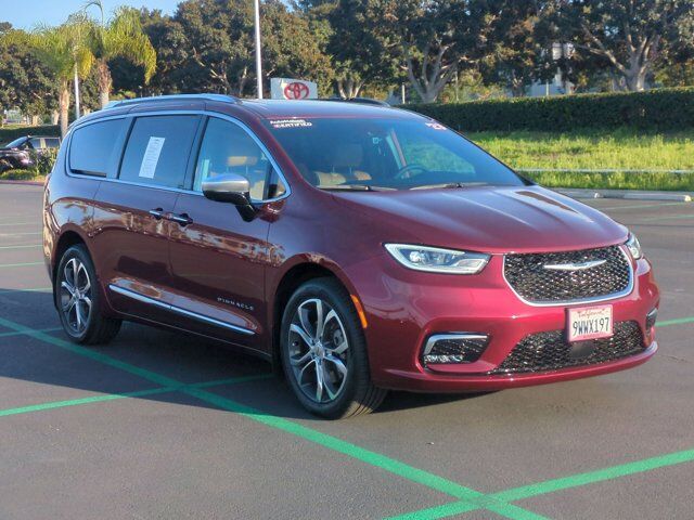 2023 Chrysler Pacifica Pinnacle