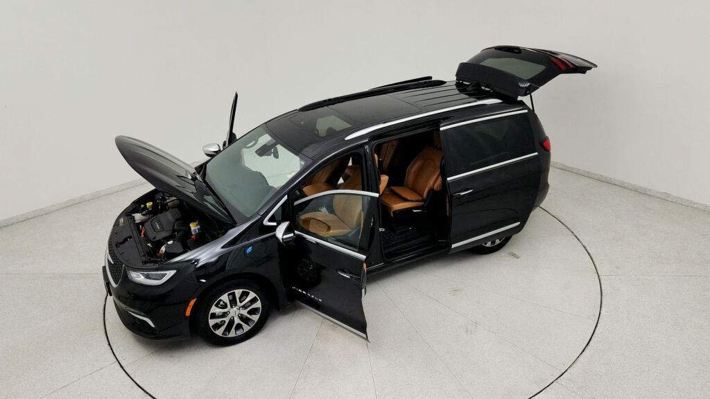 2023 Chrysler Pacifica Plug-In Hybrid Pinnacle Laurel MD