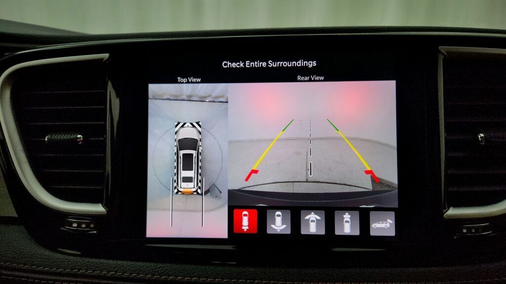 2023 Chrysler Pacifica Plug-In Hybrid Pinnacle Laurel MD