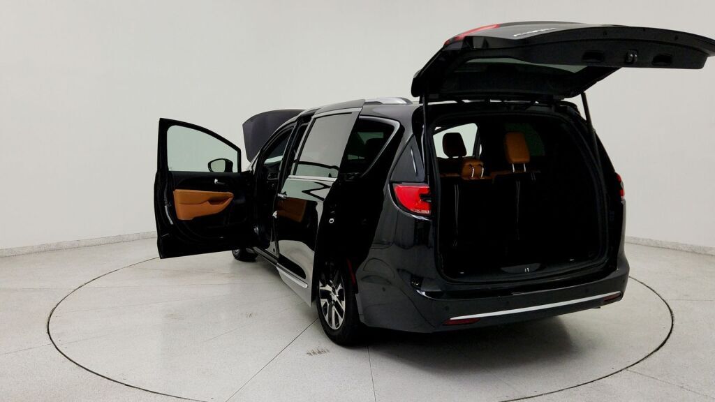 2023 Chrysler Pacifica Plug-In Hybrid Pinnacle Laurel MD
