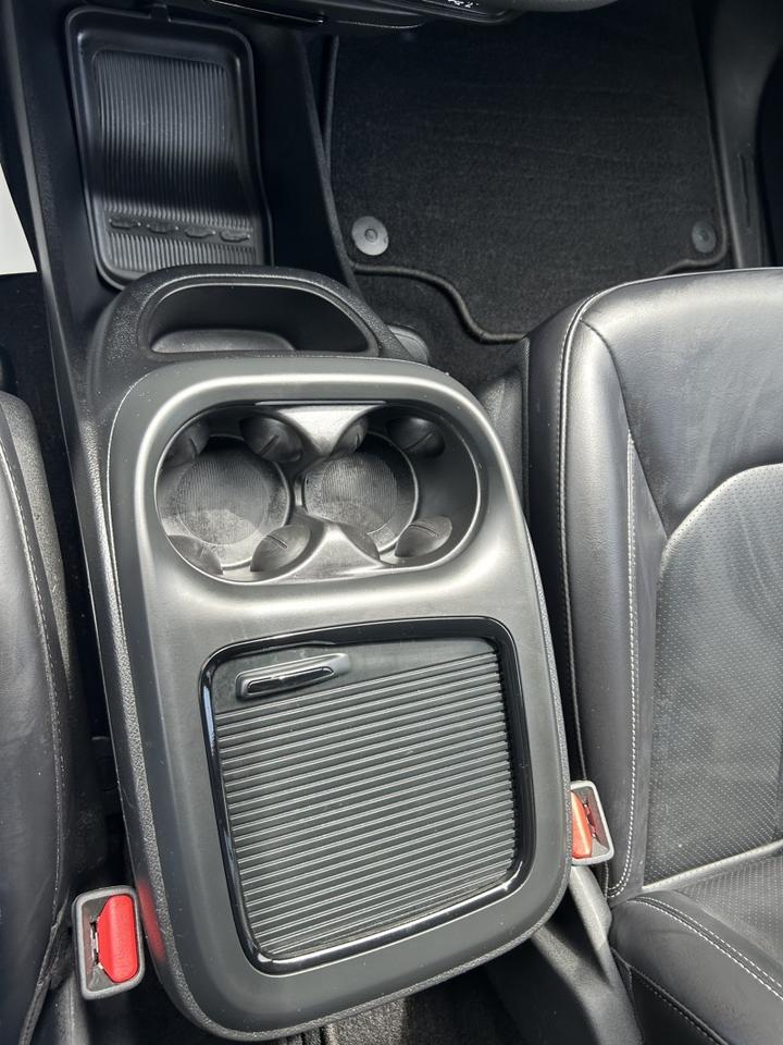 2023 Chrysler Pacifica Touring L - LIKE NEW - SPORT PACKAGE Webster MA