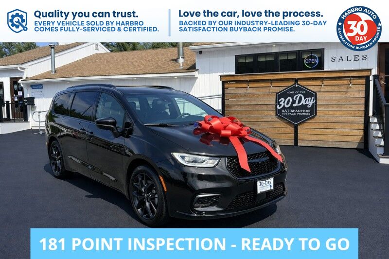 2023 Chrysler Pacifica Touring L - LIKE NEW - SPORT PACKAGE