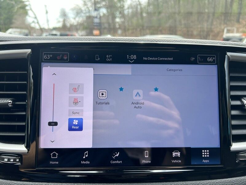 2023 Chrysler Pacifica Touring L - LIKE NEW - SPORT PACKAGE Webster MA