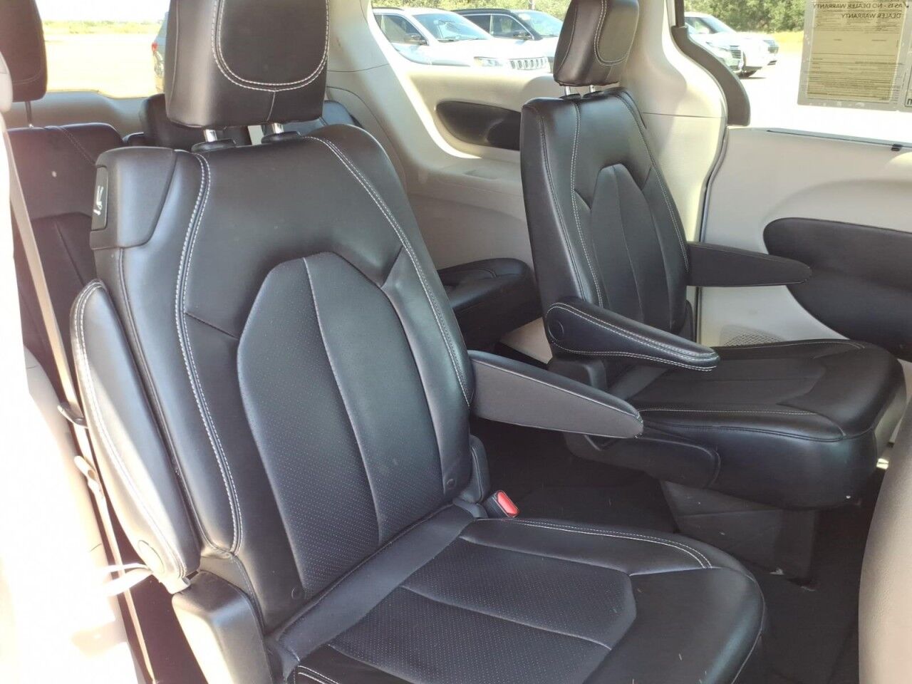2023 Chrysler Pacifica Touring L Uvalde TX