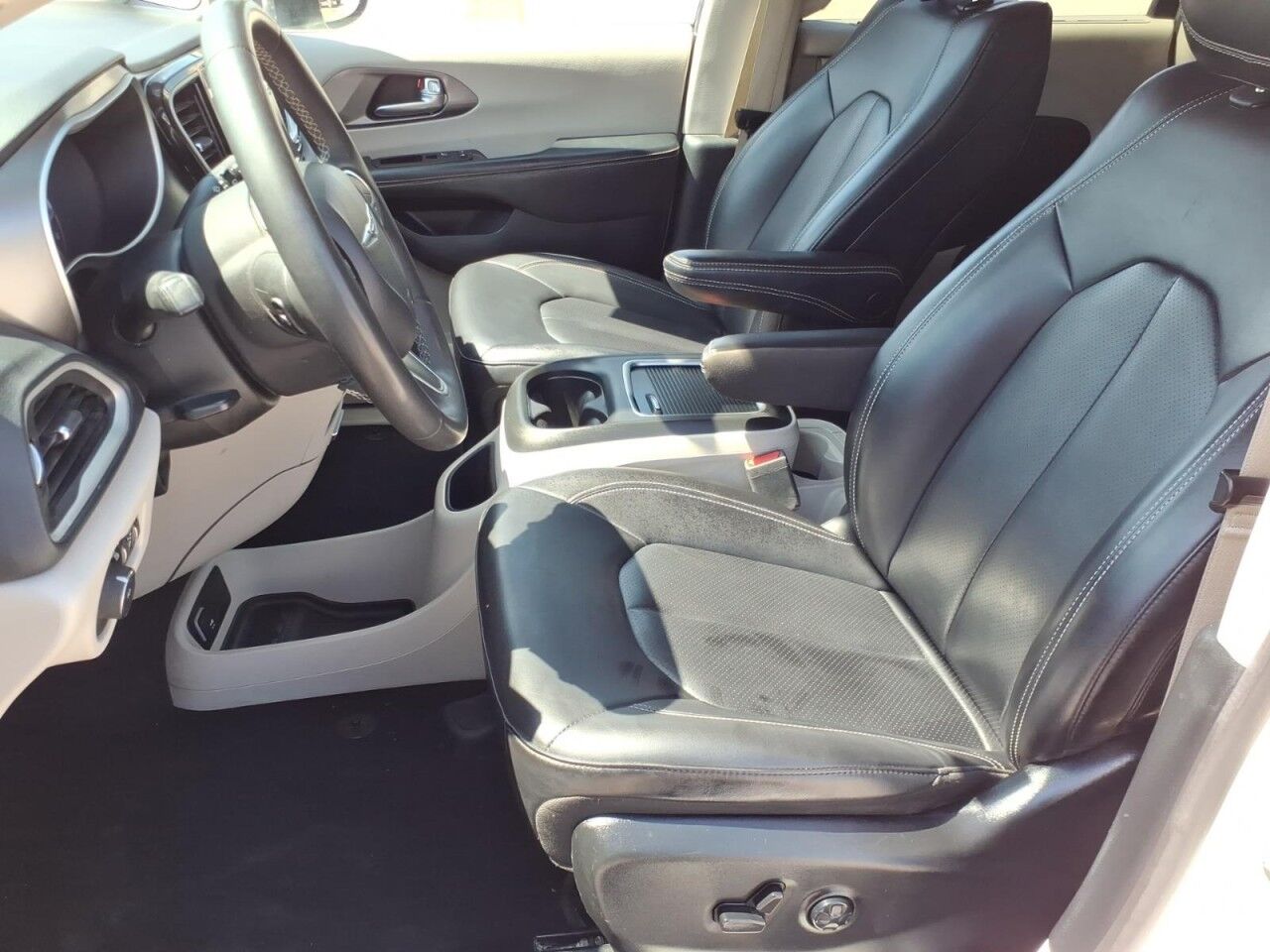 2023 Chrysler Pacifica Touring L Uvalde TX