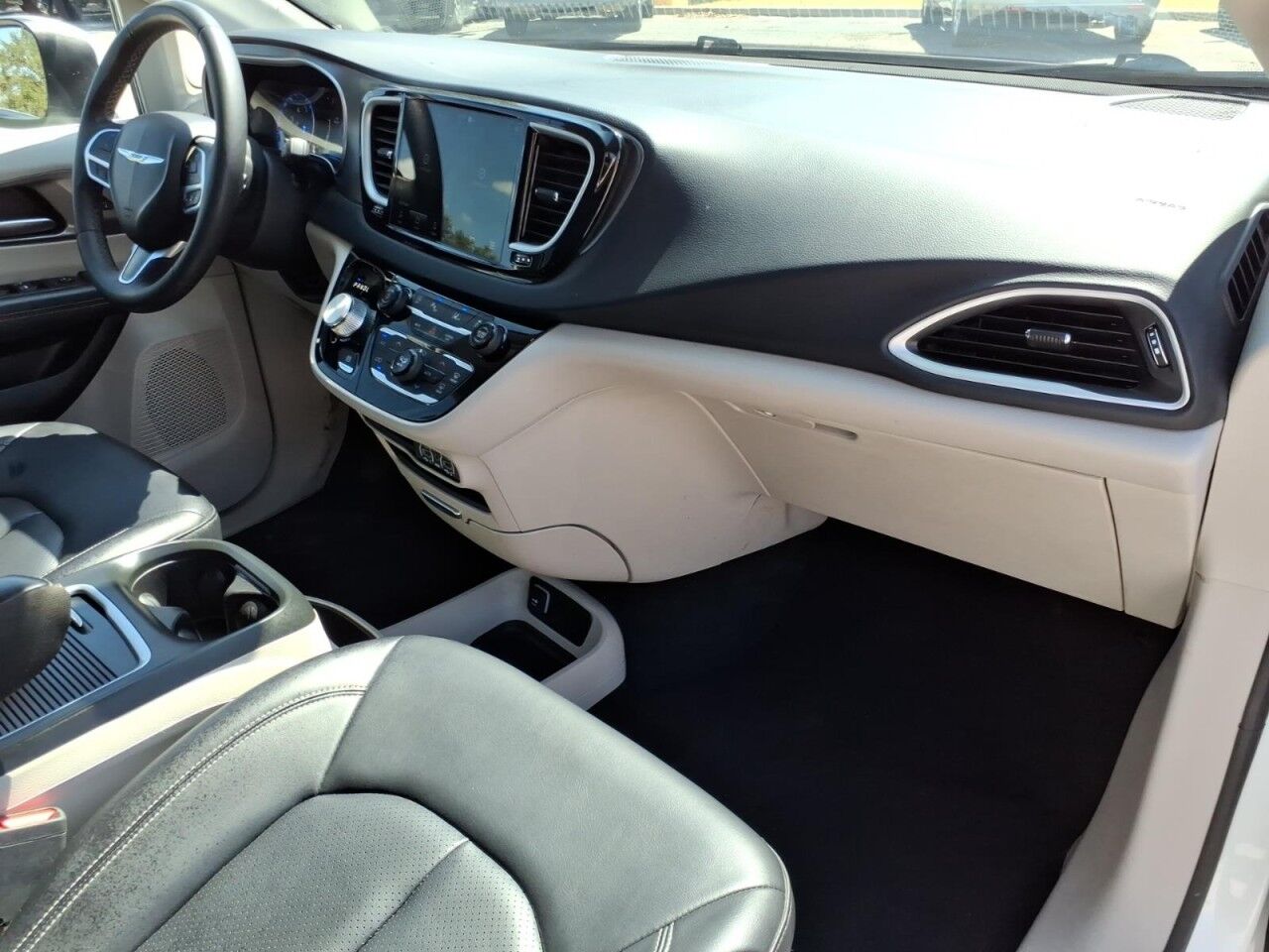 2023 Chrysler Pacifica Touring L Uvalde TX