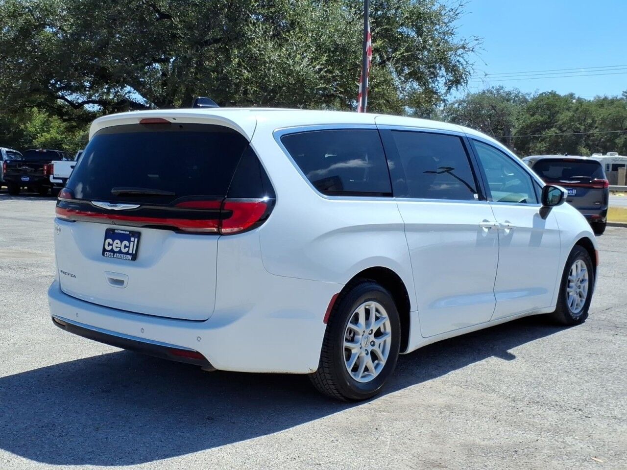 2023 Chrysler Pacifica Touring L Uvalde TX