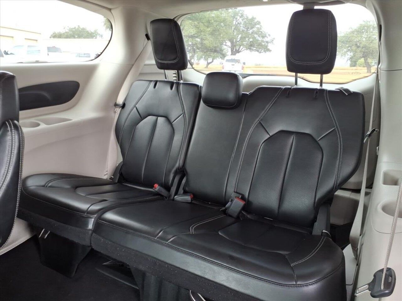 2023 Chrysler Pacifica Touring L Uvalde TX