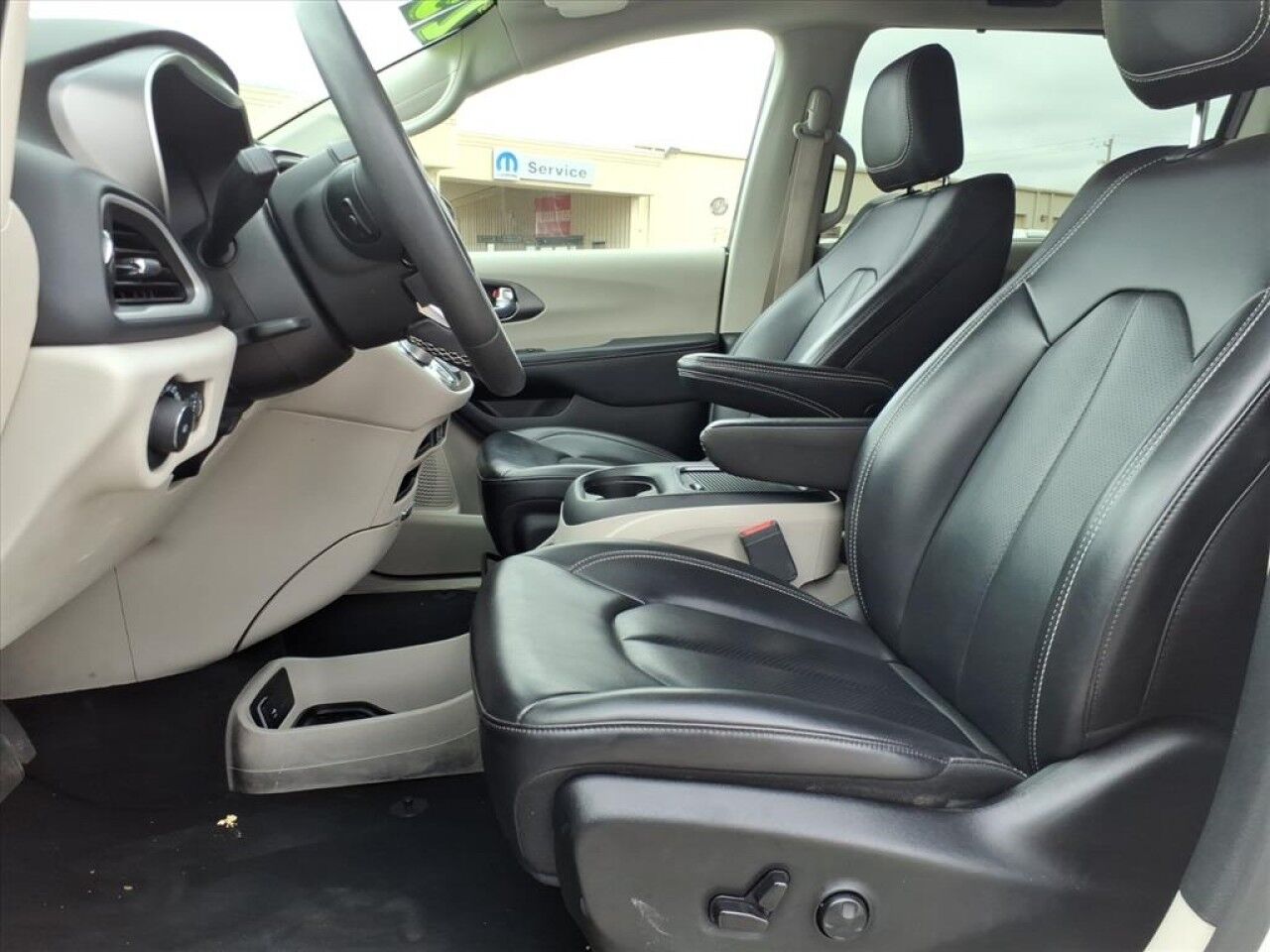 2023 Chrysler Pacifica Touring L Uvalde TX