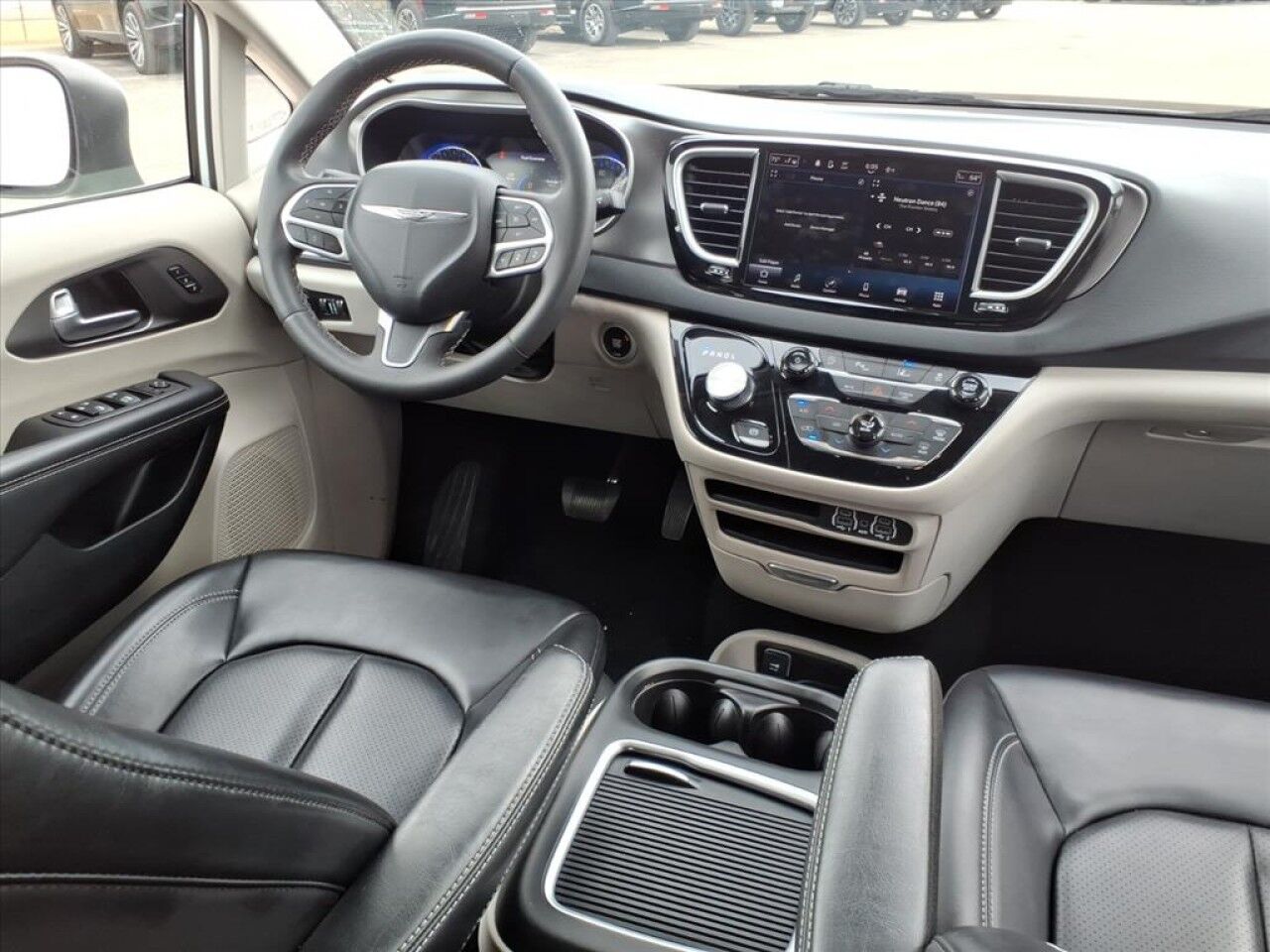 2023 Chrysler Pacifica Touring L Uvalde TX