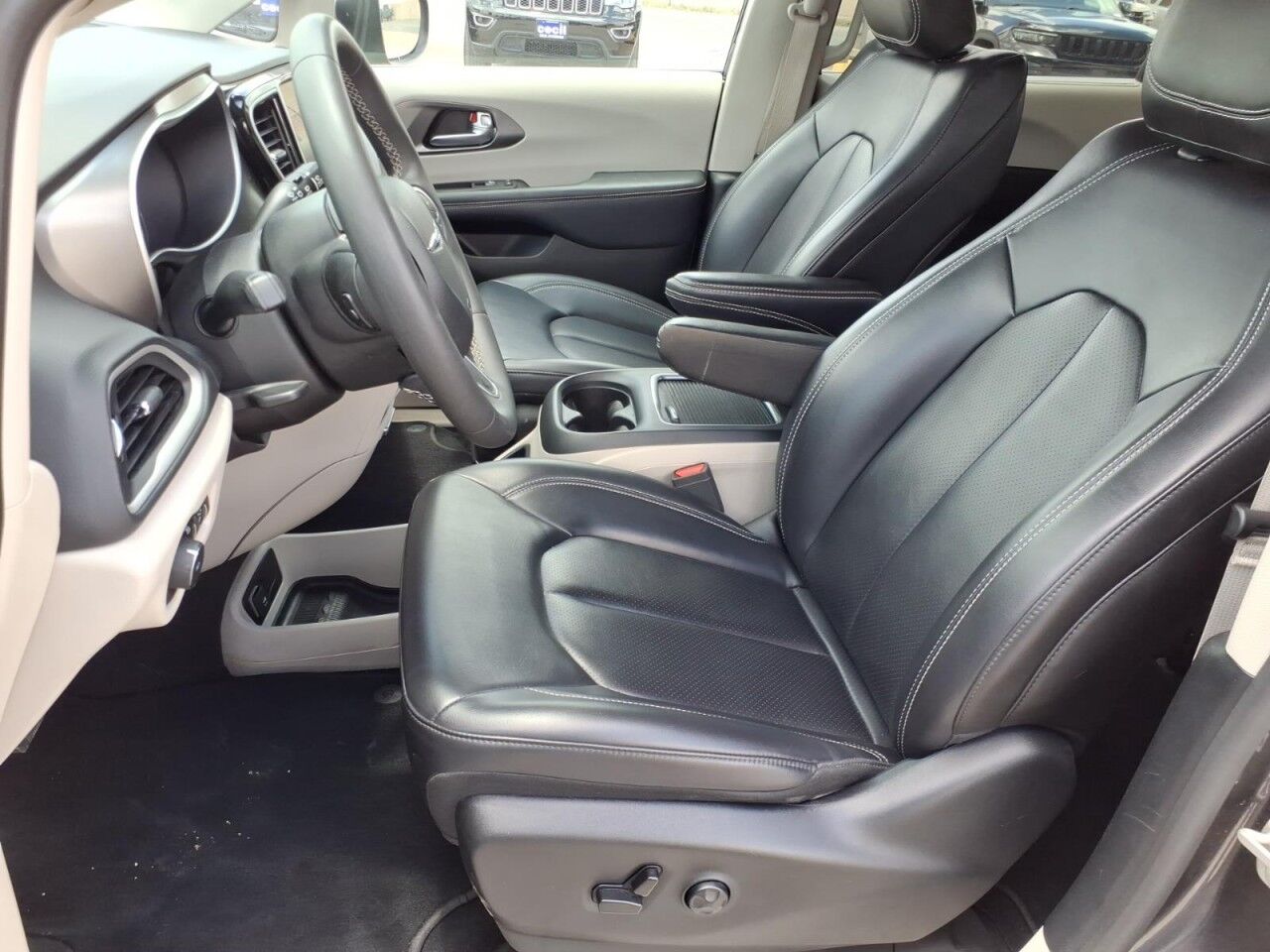 2023 Chrysler Pacifica Touring L Uvalde TX