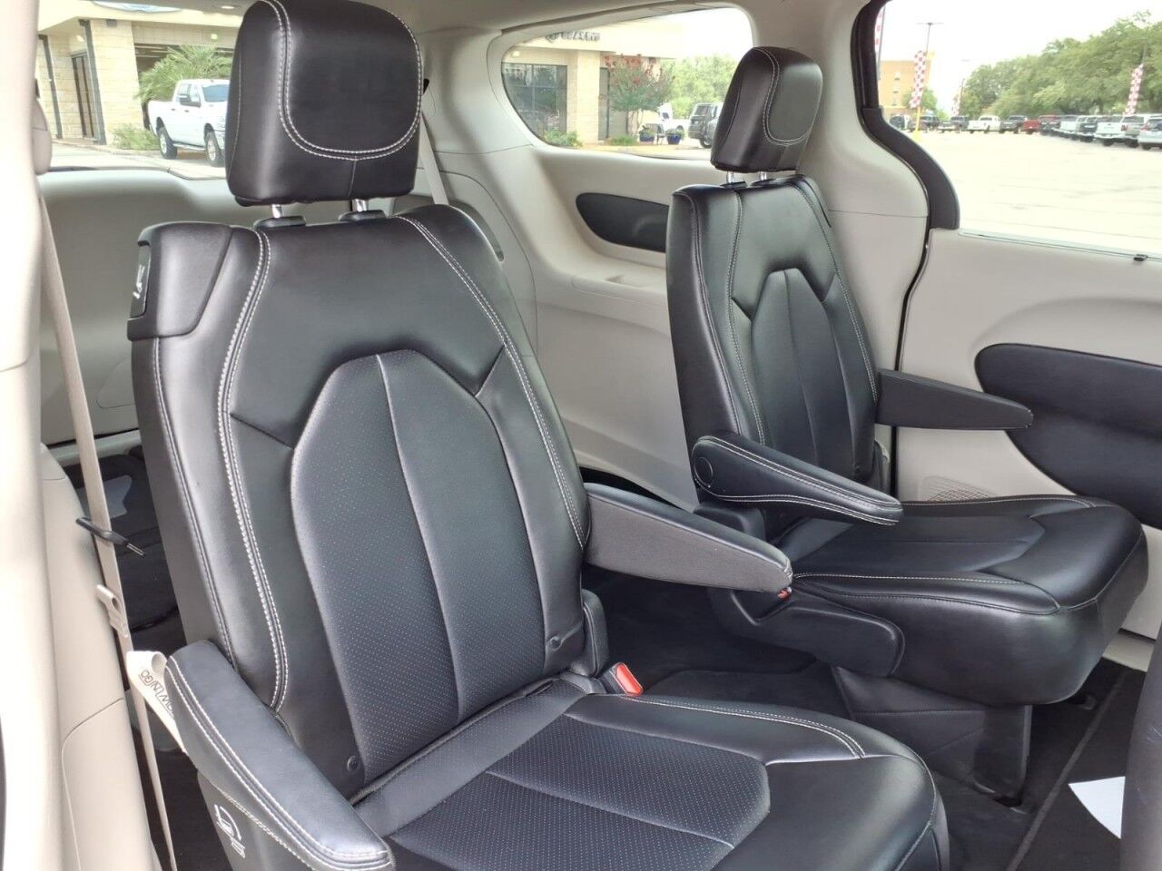 2023 Chrysler Pacifica Touring L Uvalde TX