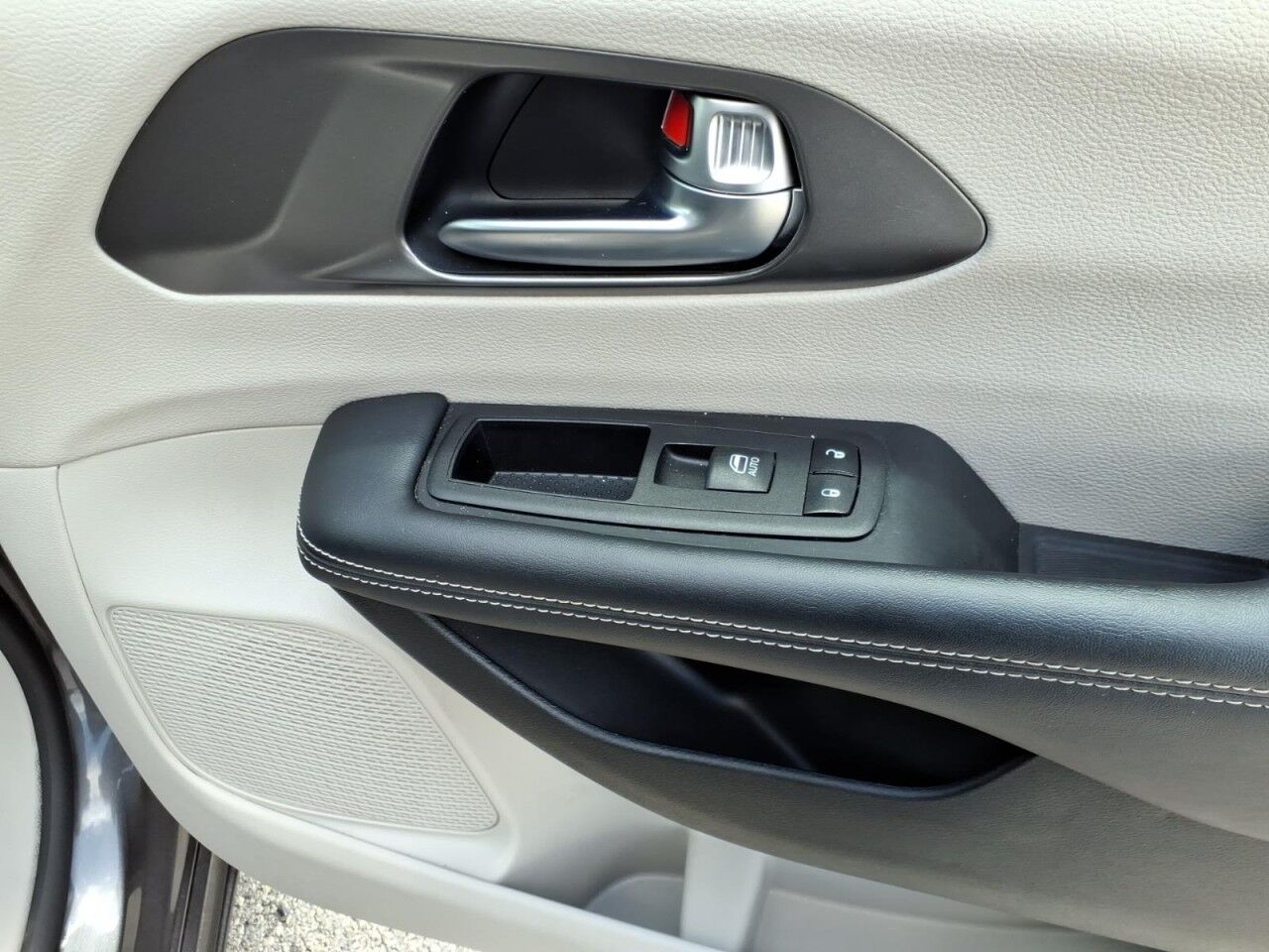 2023 Chrysler Pacifica Touring L Uvalde TX