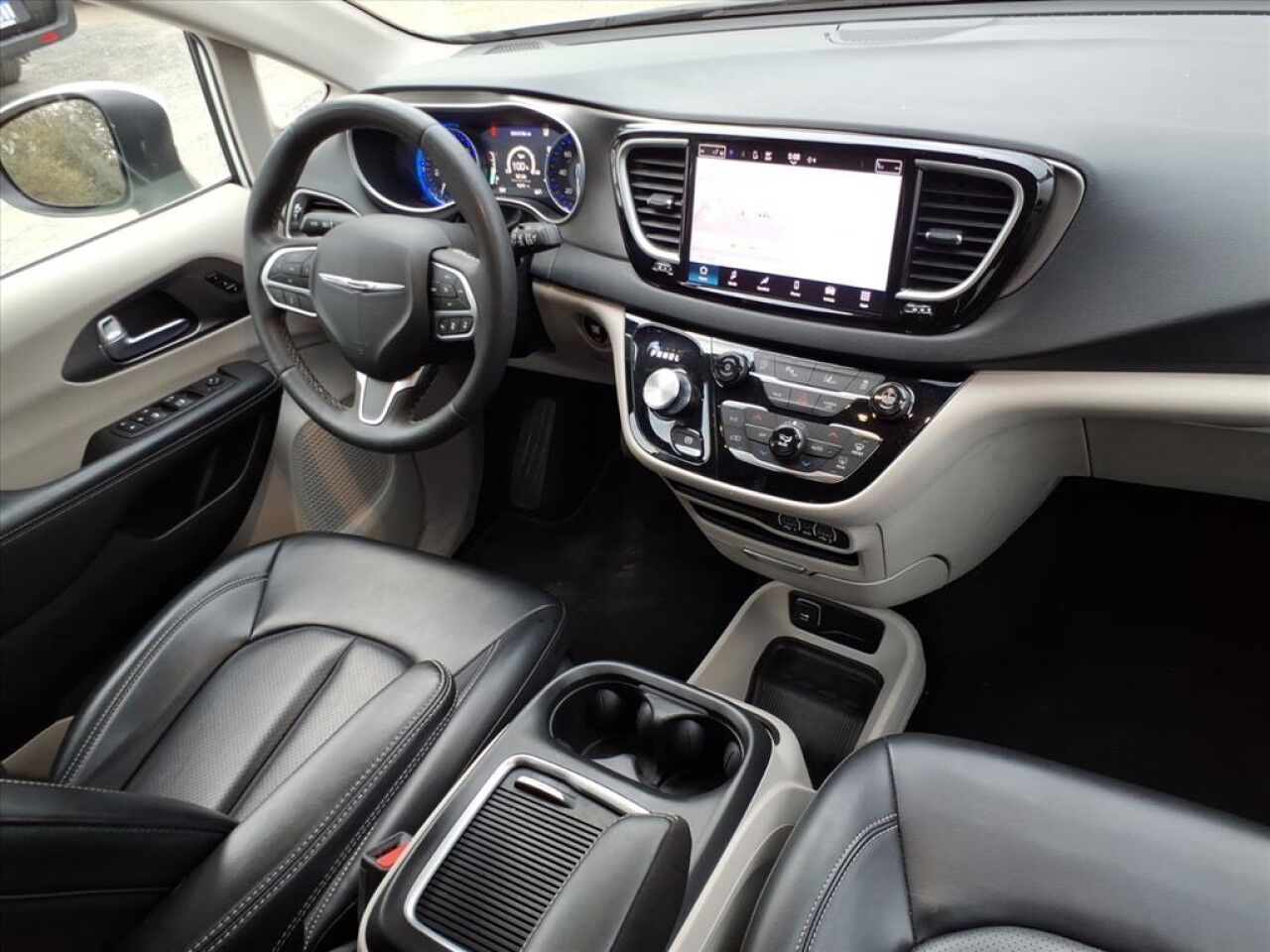 2023 Chrysler Pacifica Touring L Uvalde TX