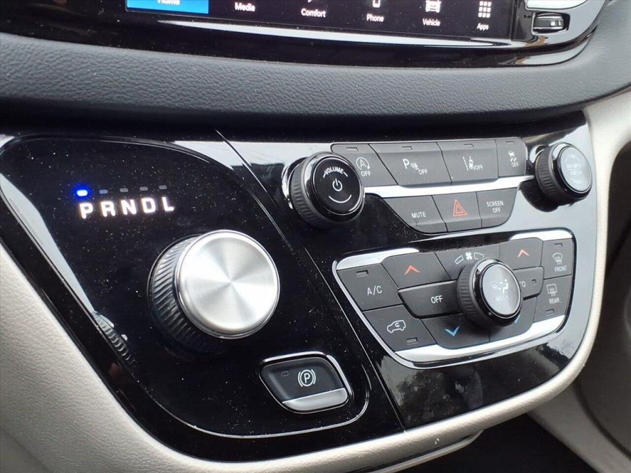 2023 Chrysler Pacifica Touring L Uvalde TX