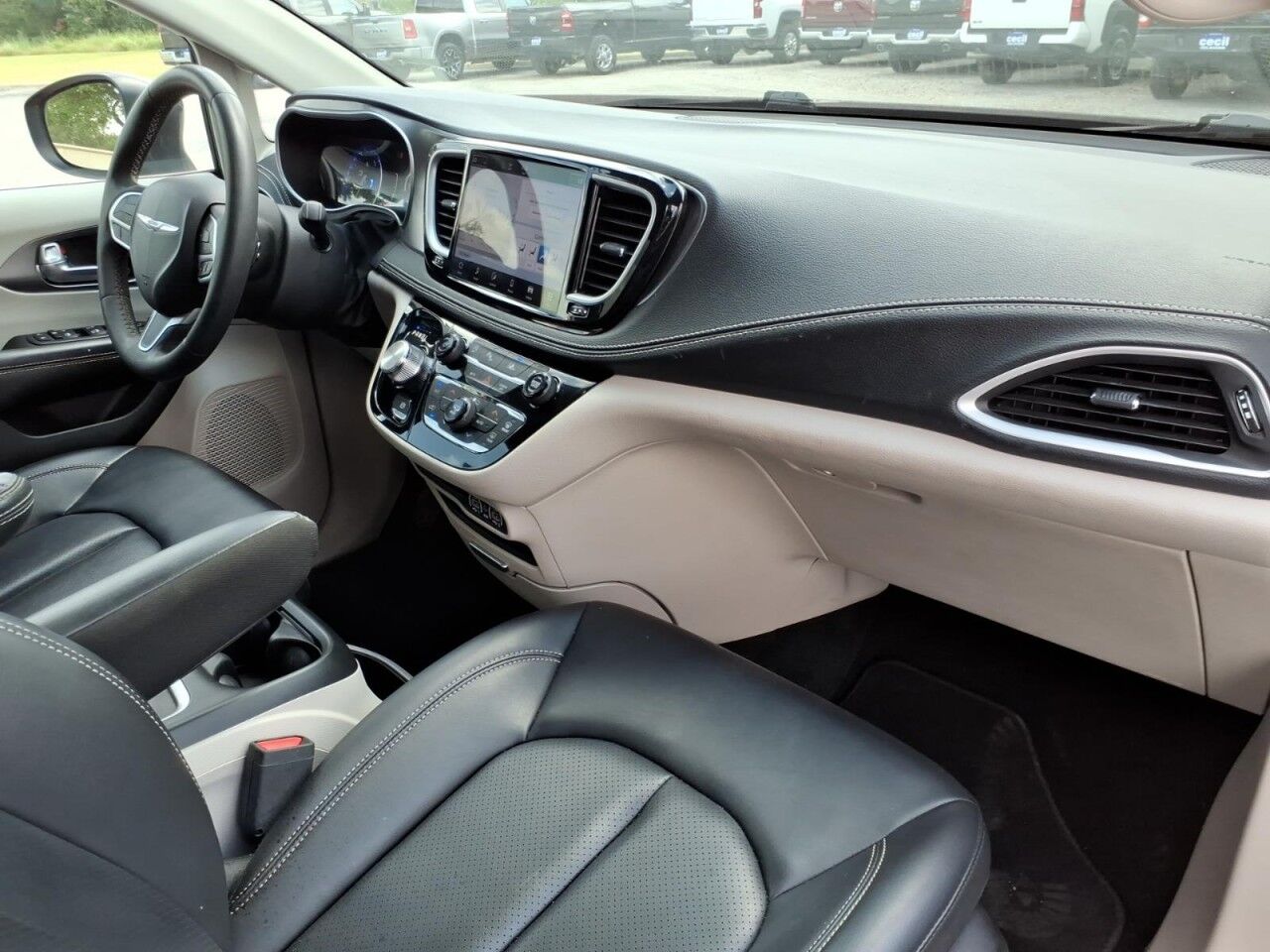 2023 Chrysler Pacifica Touring L Uvalde TX