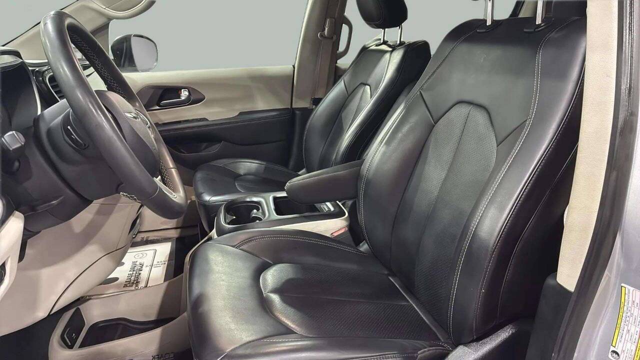 2023 Chrysler Pacifica Touring L 4dr Mini Van Chesterfield MI