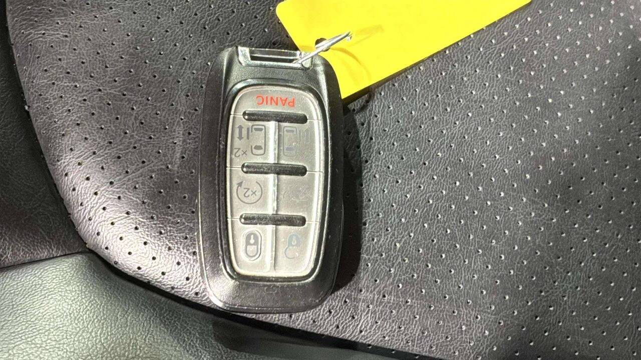 2023 Chrysler Pacifica Touring L 4dr Mini Van Chesterfield MI