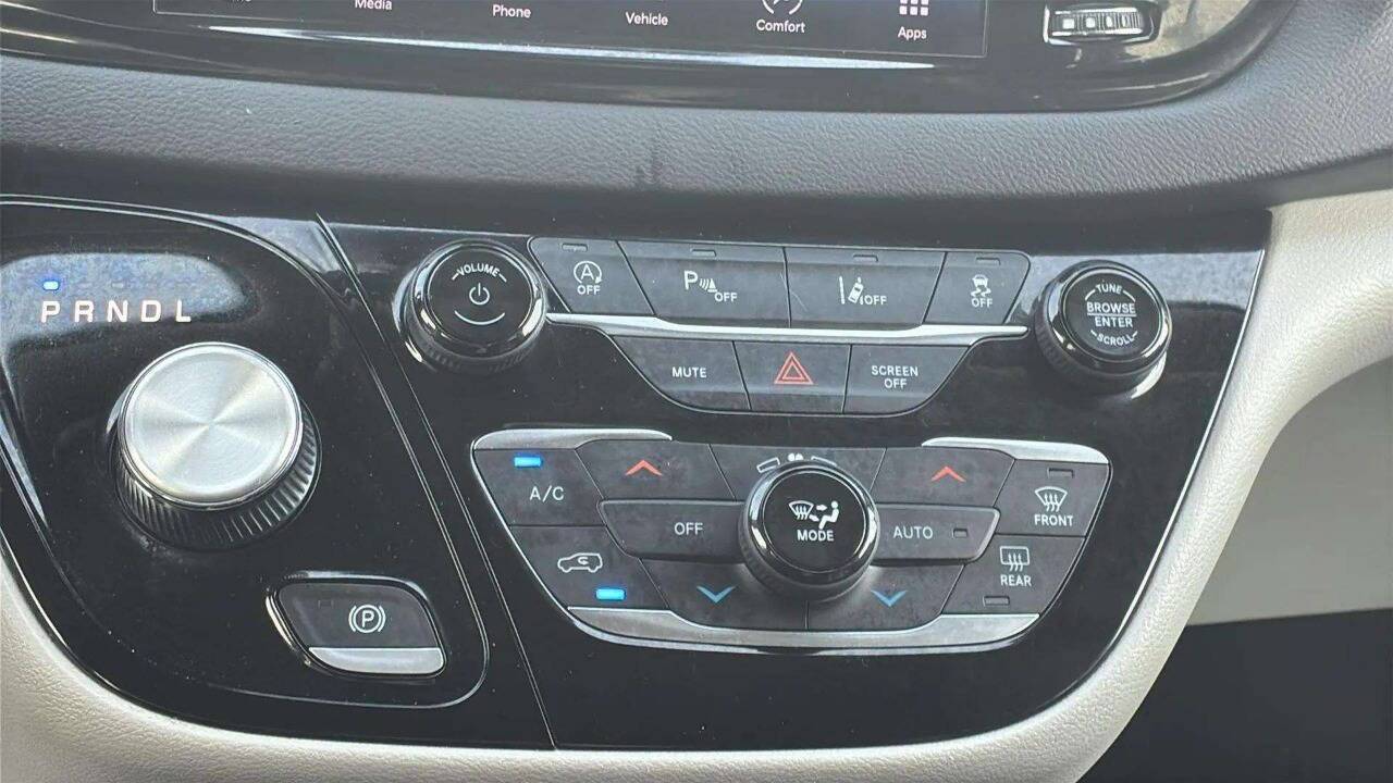 2023 Chrysler Pacifica Touring L 4dr Mini Van Lake Orion MI