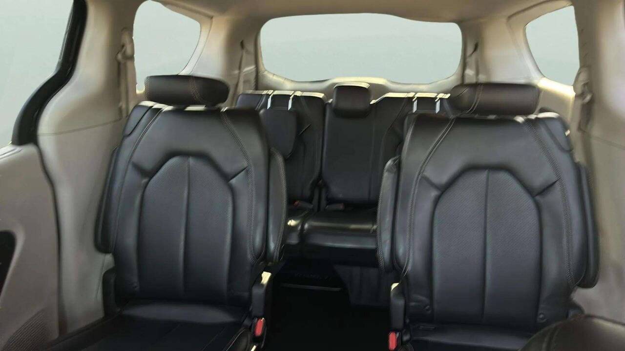2023 Chrysler Pacifica Touring L 4dr Mini Van Lake Orion MI