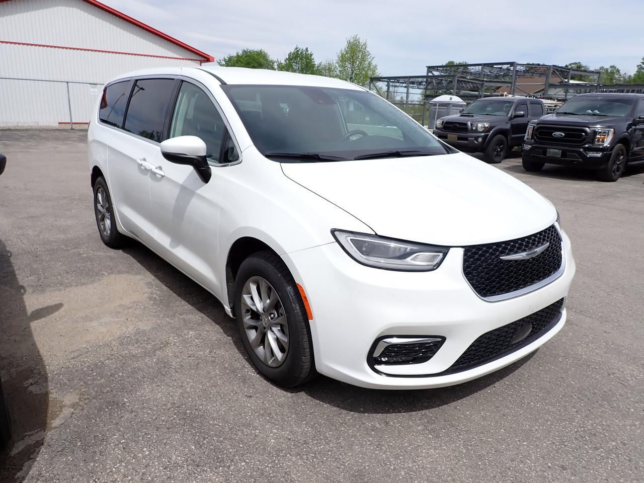 2023 Chrysler Pacifica Touring L AWD
