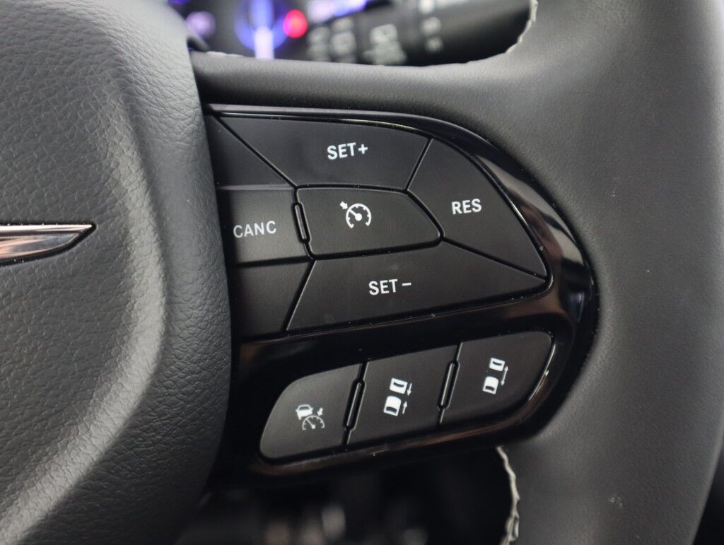 2023 Chrysler Pacifica Touring L AWD S Appearance Package Maumee OH
