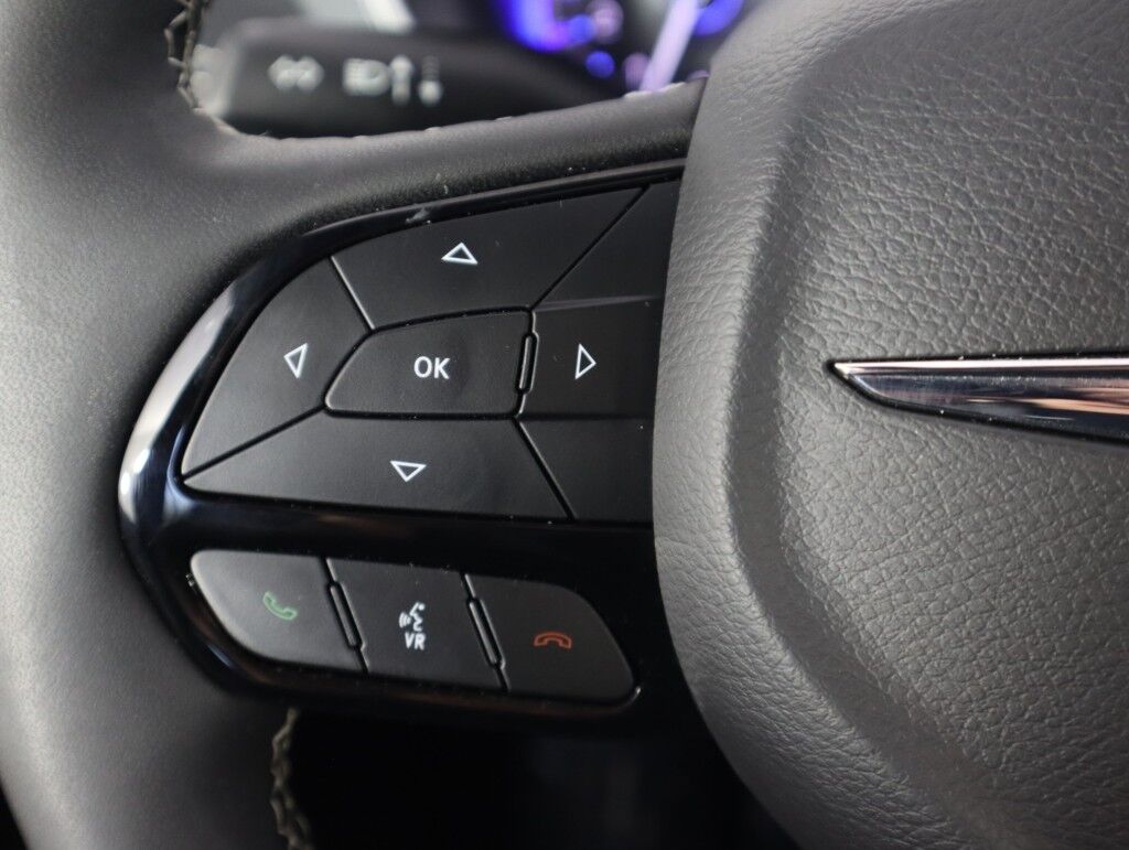 2023 Chrysler Pacifica Touring L AWD S Appearance Package Maumee OH