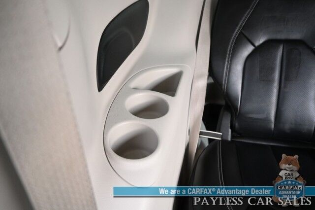 2023 Chrysler Pacifica Touring L / Auto Start / Power & Heated Leather Seats / Heated Steering / Adaptive Cruise / Lane Depart & Blind Spot Alert / Apple CarPlay & Android Auto / Back Up Cam / 3rd Row / Seats 7 / Block Heater / 1-Owner Anchorage AK