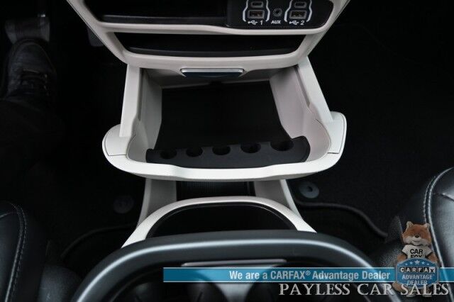 2023 Chrysler Pacifica Touring L / Auto Start / Power & Heated Leather Seats / Heated Steering / Adaptive Cruise / Lane Depart & Blind Spot Alert / Apple CarPlay & Android Auto / Back Up Cam / 3rd Row / Seats 7 / Block Heater / 1-Owner Anchorage AK