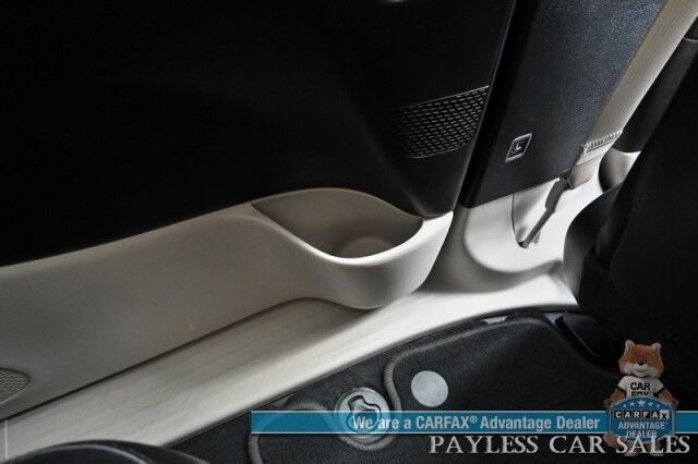 2023 Chrysler Pacifica Touring L / Auto Start / Power & Heated Leather Seats / Heated Steering / Adaptive Cruise / Lane Depart & Blind Spot Alert / Apple CarPlay & Android Auto / Back Up Cam / 3rd Row / Seats 7 / Block Heater / 1-Owner Anchorage AK
