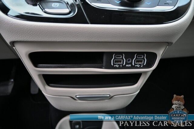 2023 Chrysler Pacifica Touring L / Auto Start / Power & Heated Leather Seats / Heated Steering / Adaptive Cruise / Lane Depart & Blind Spot Alert / Apple CarPlay & Android Auto / Back Up Cam / 3rd Row / Seats 7 / Block Heater / 1-Owner Anchorage AK
